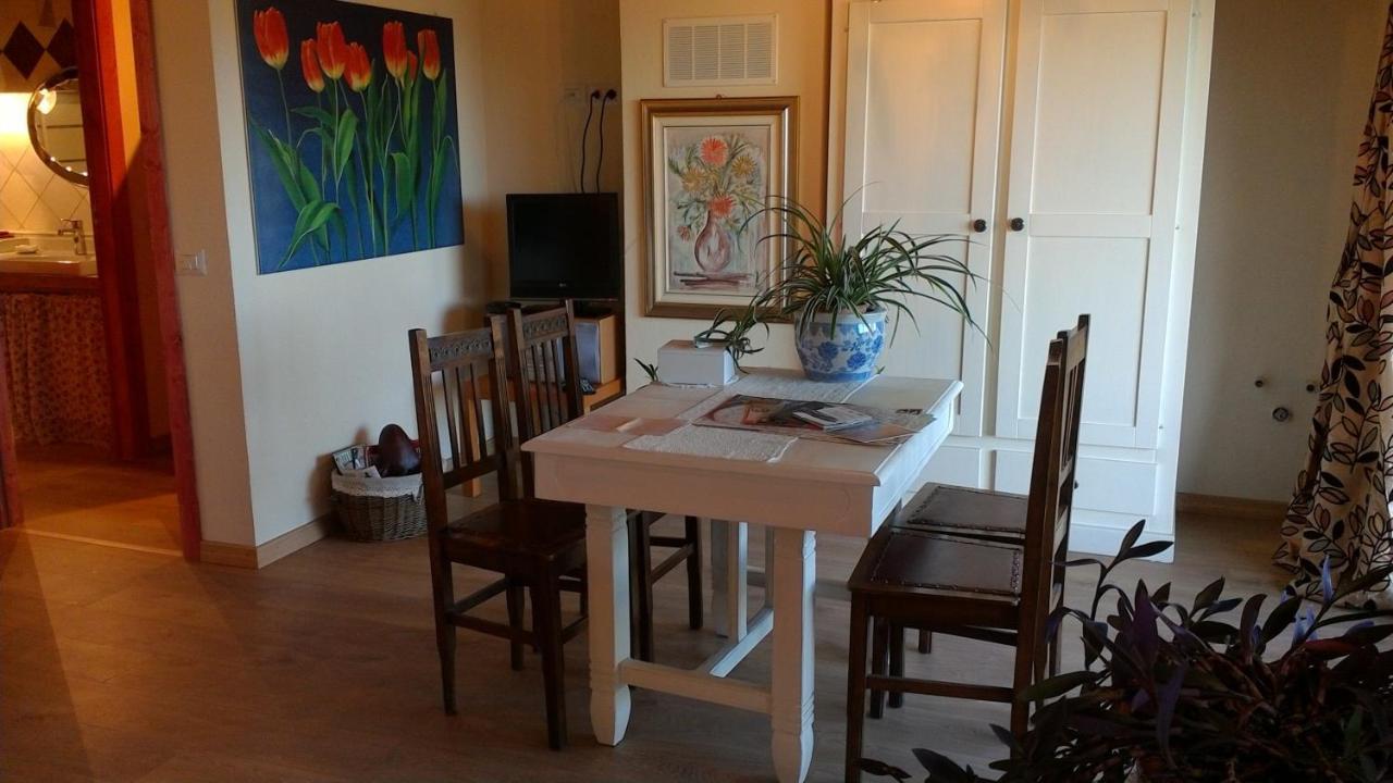 Magiche Langhe Bed & Breakfast Paroldo Exterior foto