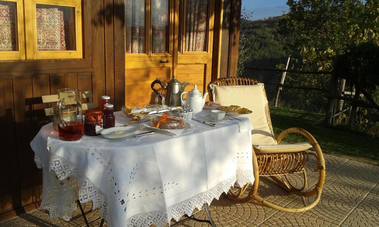 Magiche Langhe Bed & Breakfast Paroldo Exterior foto