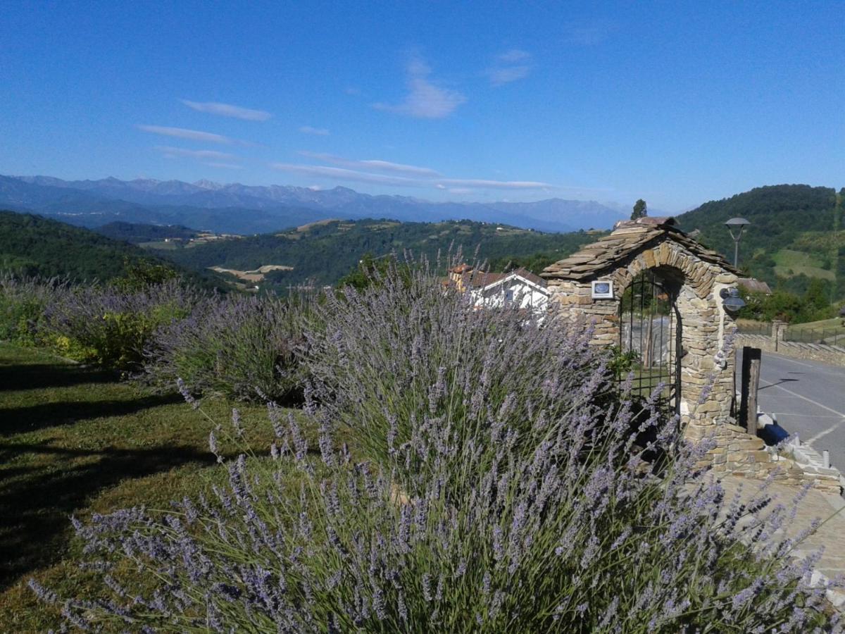 Magiche Langhe Bed & Breakfast Paroldo Exterior foto