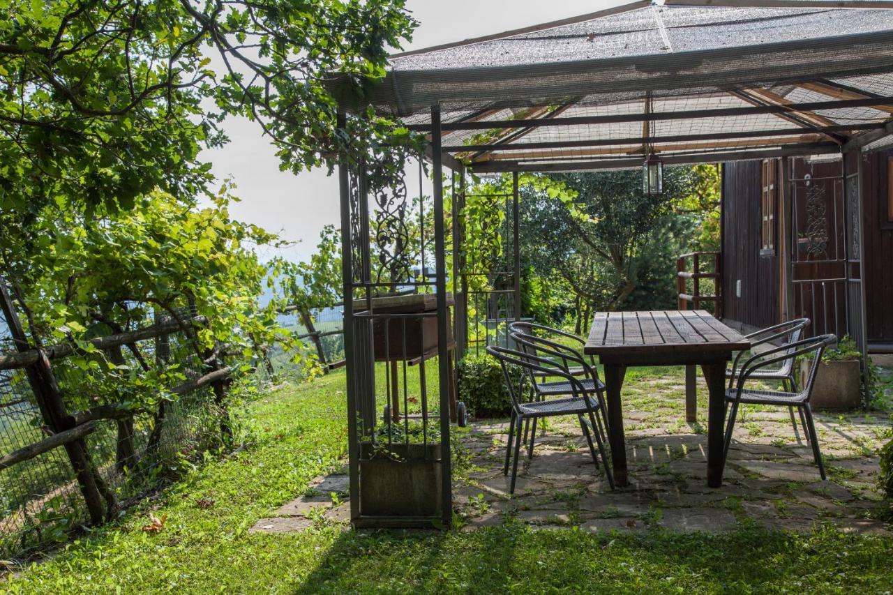 Magiche Langhe Bed & Breakfast Paroldo Exterior foto